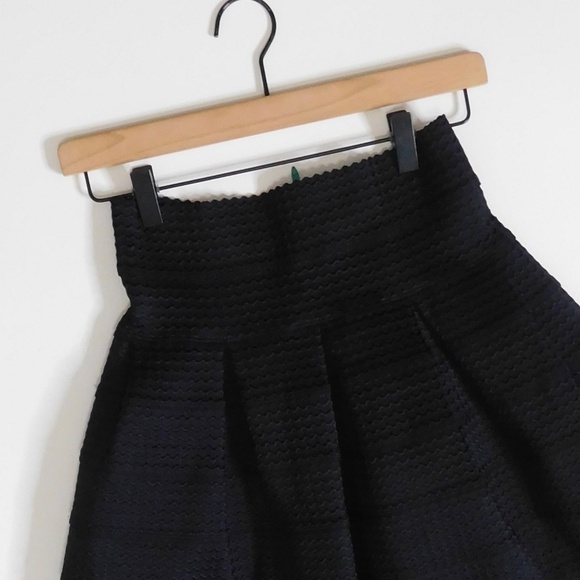 Anthropologie GIRLS FROM SAVOY Black Ponte Bell Skirt Mini Preppy X-Small Small - Picture 4 of 16